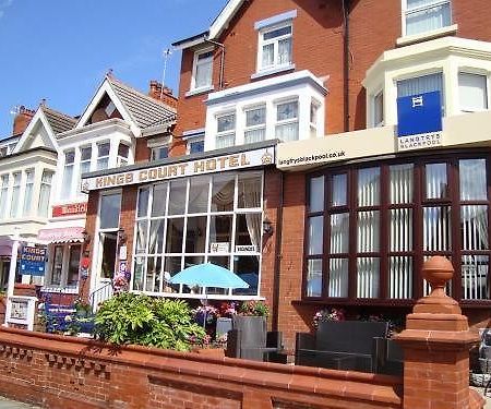Bed and Breakfast Kings Court Families & Couples Blackpool Esterno foto