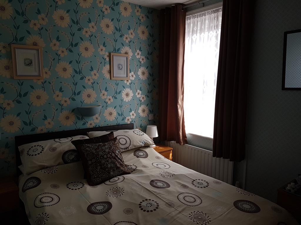 Bed and Breakfast Kings Court Families & Couples Blackpool Esterno foto