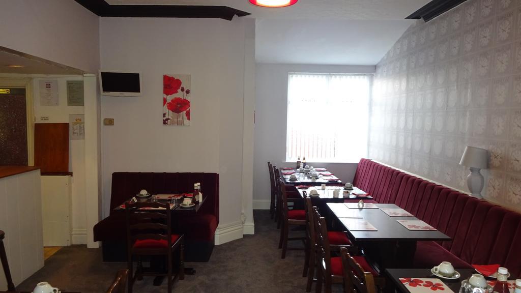 Bed and Breakfast Kings Court Families & Couples Blackpool Esterno foto