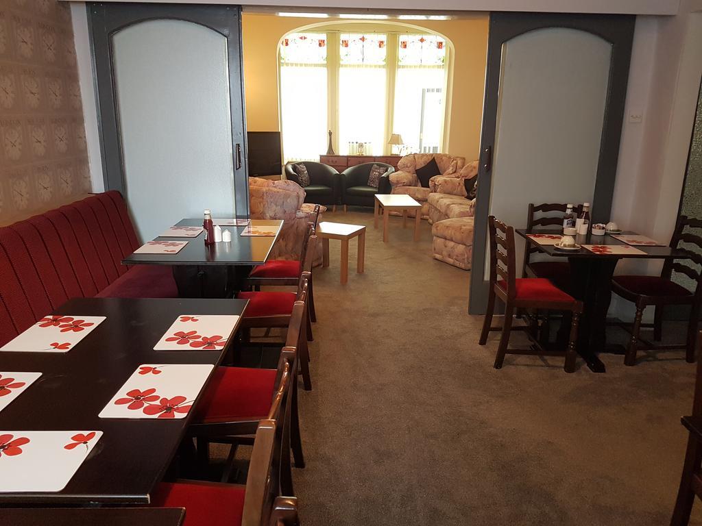 Bed and Breakfast Kings Court Families & Couples Blackpool Esterno foto