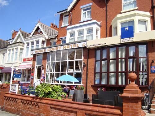 Bed and Breakfast Kings Court Families & Couples Blackpool Esterno foto