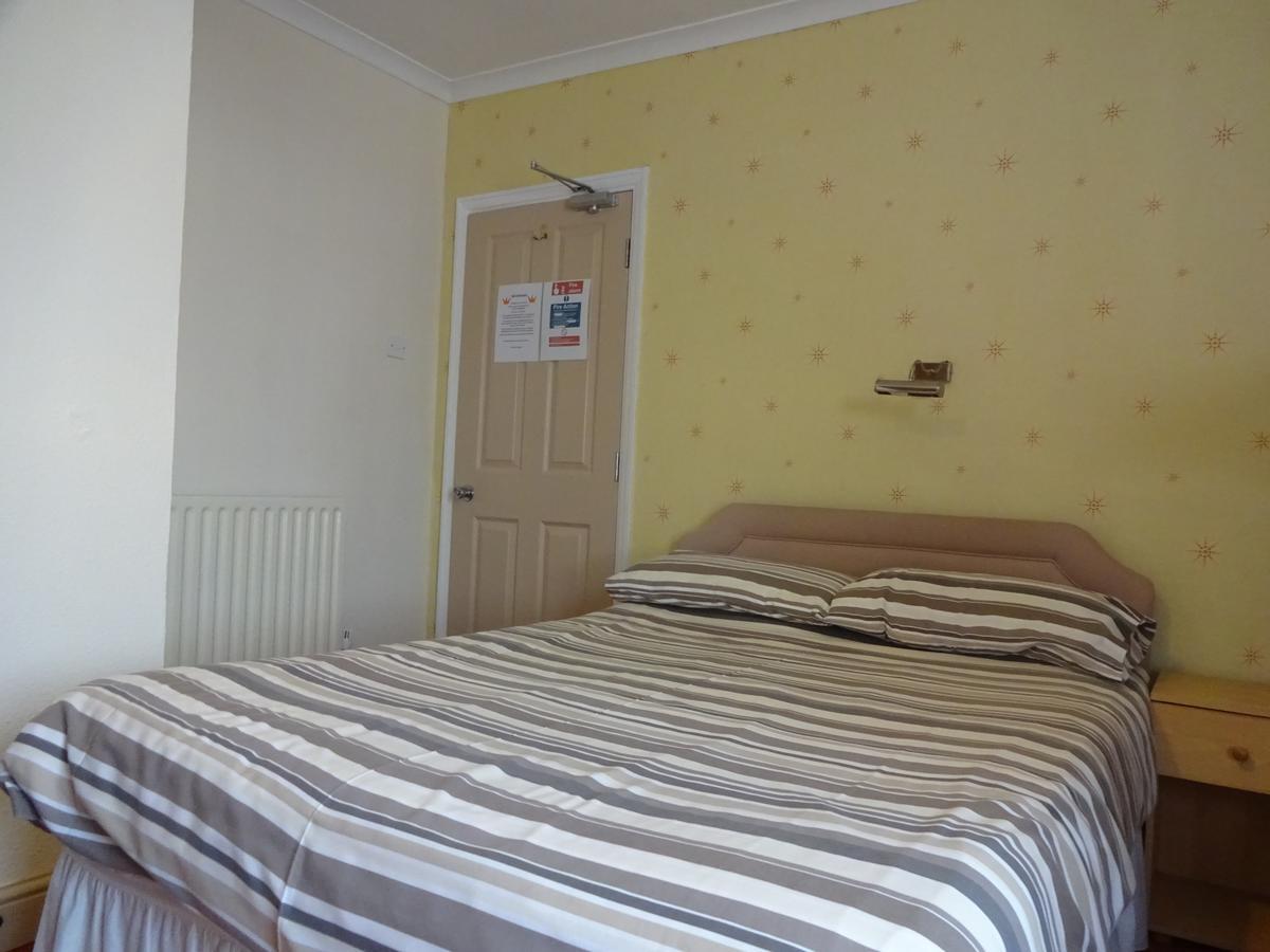Bed and Breakfast Kings Court Families & Couples Blackpool Esterno foto