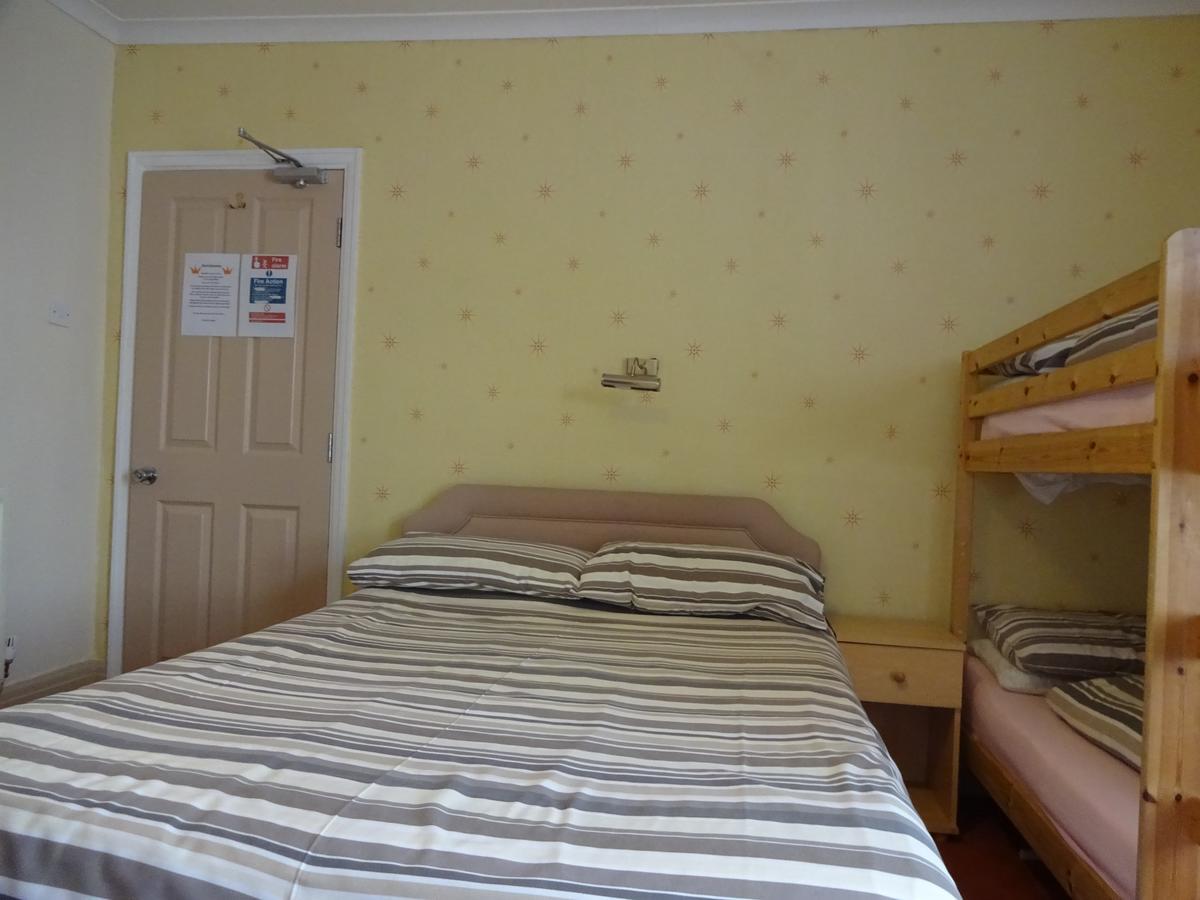 Bed and Breakfast Kings Court Families & Couples Blackpool Esterno foto
